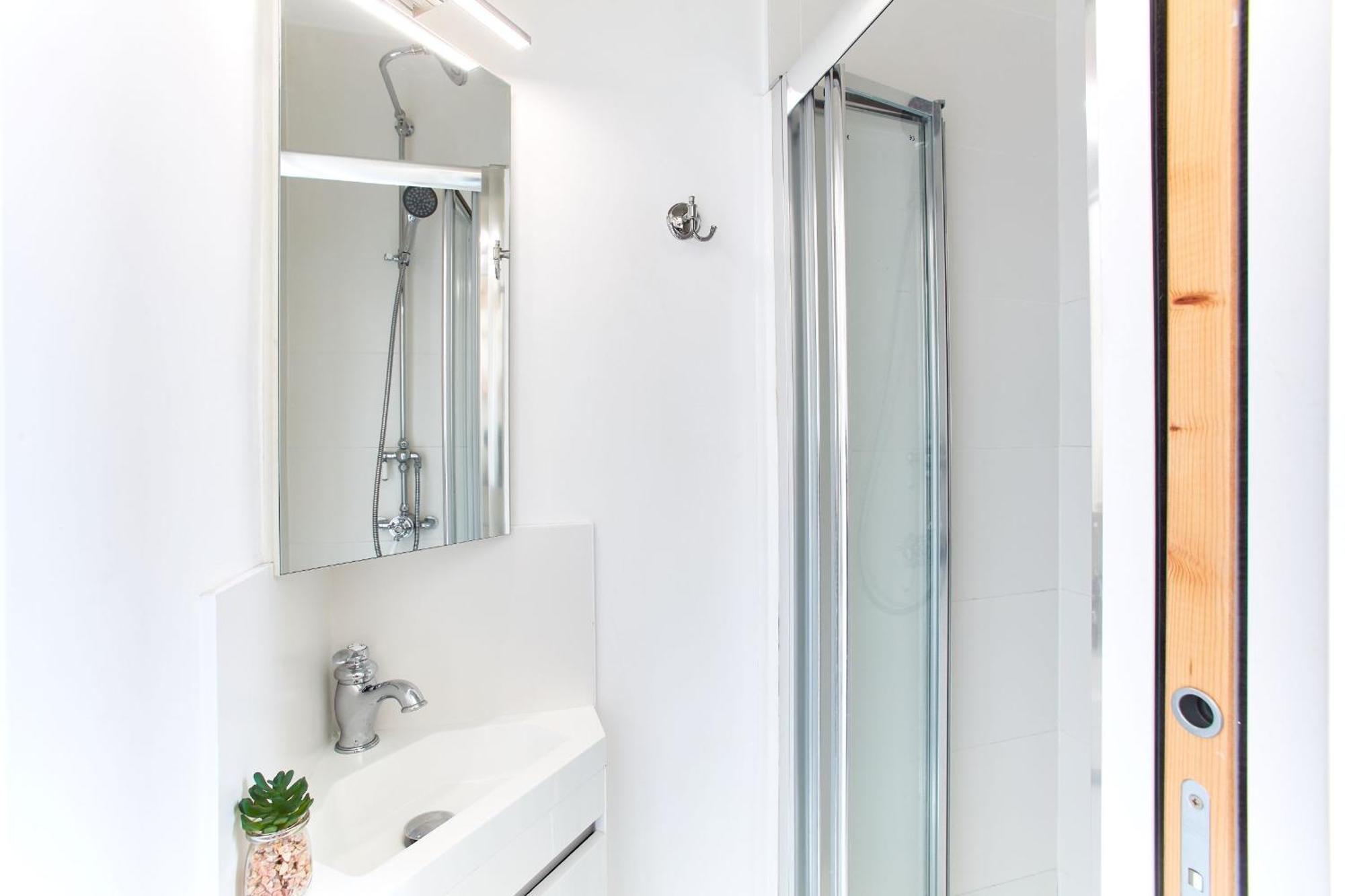 Montmartre & Rue Durantin - 1Br - Cityapartmentstay Paris Luaran gambar